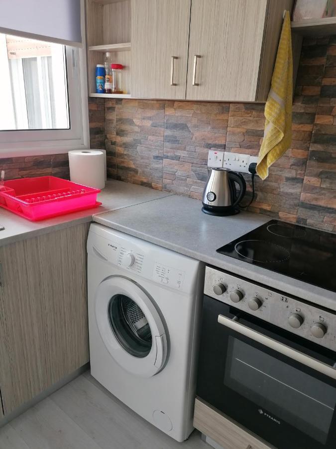 Elenas 1 Bedroom Apartment In Limassol Center Zewnętrze zdjęcie